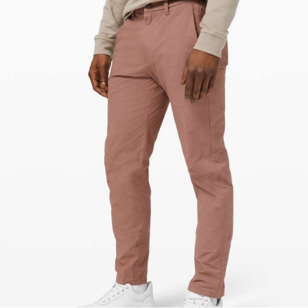 lululemon athletica Men's Chinos in Pink